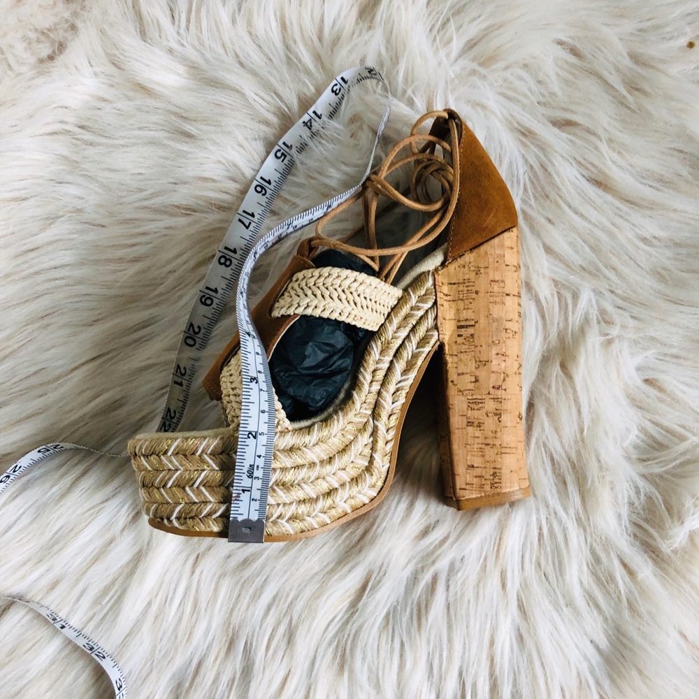 Free people heels. Size 8 - Picture 5 of 8